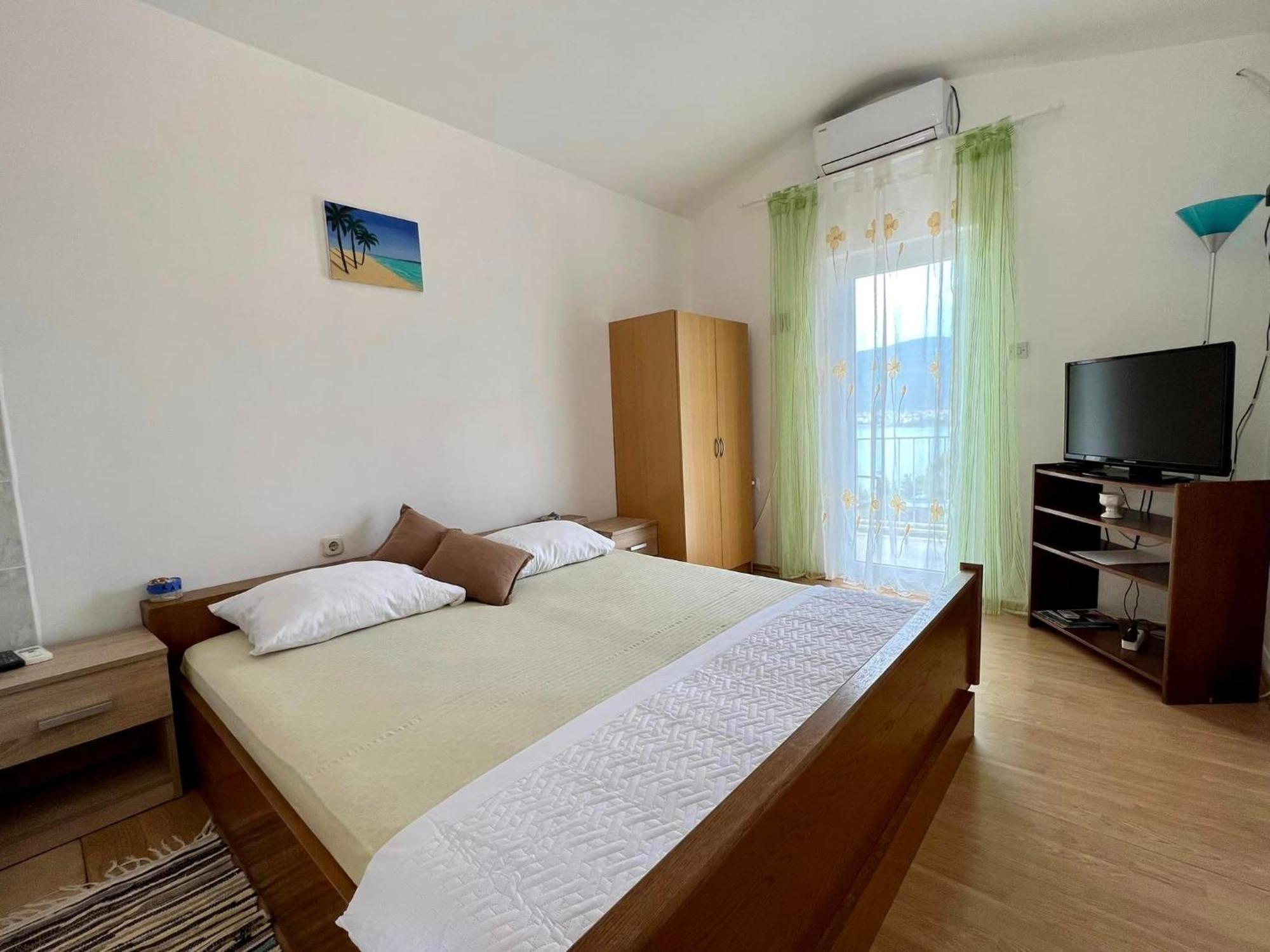 Apartmani Lidija Karin Donji Donji Karin 外观 照片