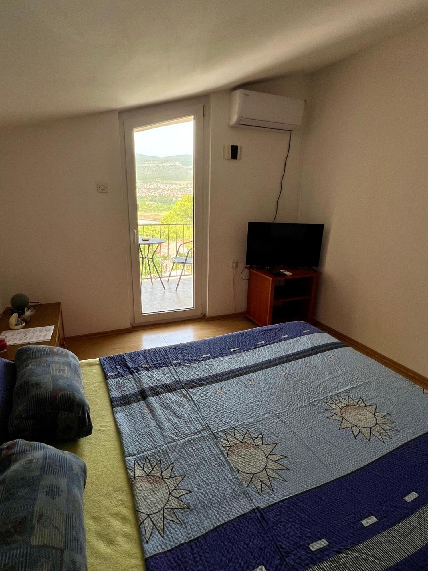 Apartmani Lidija Karin Donji Donji Karin 外观 照片